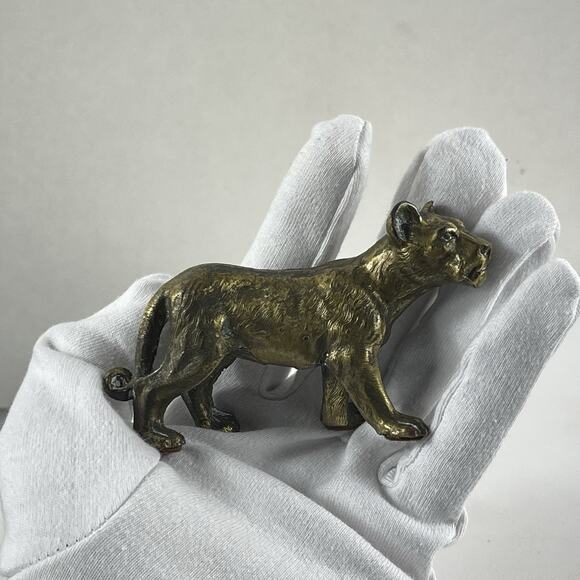 Bronze Young Lion Statue (Small) - Animal Art Sculpture Figurine 3.5 Inches - Picture 8 of 10